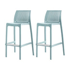 Ensemble de quatre chaises de bar d'extérieur HomeRoots, 30 pouces, bleu clair, en plastique robuste, dossier bas