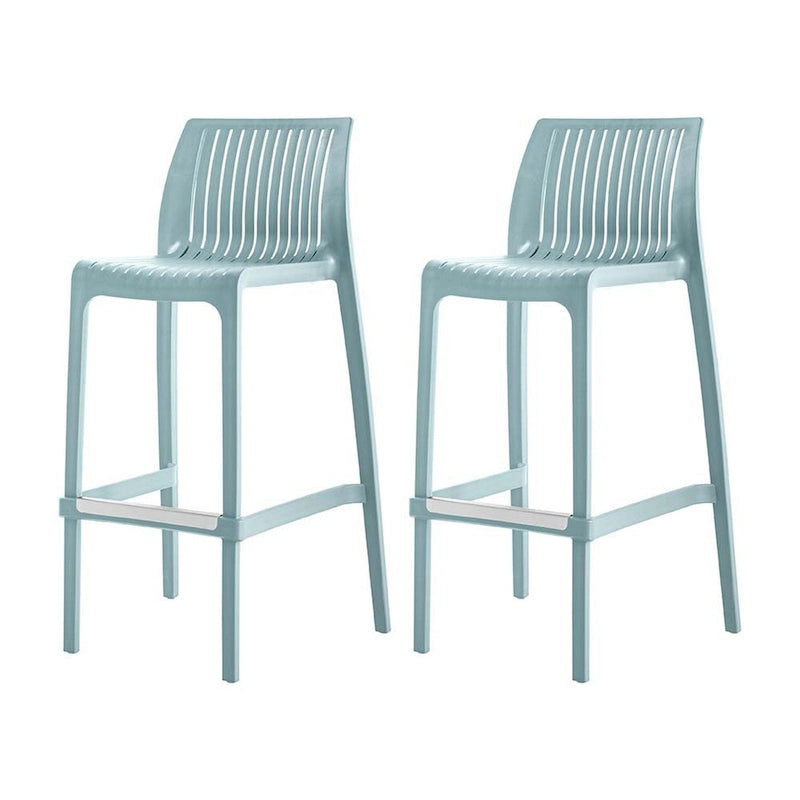 Ensemble de quatre chaises de bar d'extérieur HomeRoots, 30 pouces, bleu clair, en plastique robuste, dossier bas
