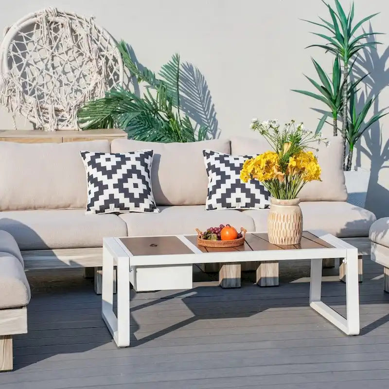 Ensemble de conversation moderne pour l'extérieur avec table basse et seau à glace