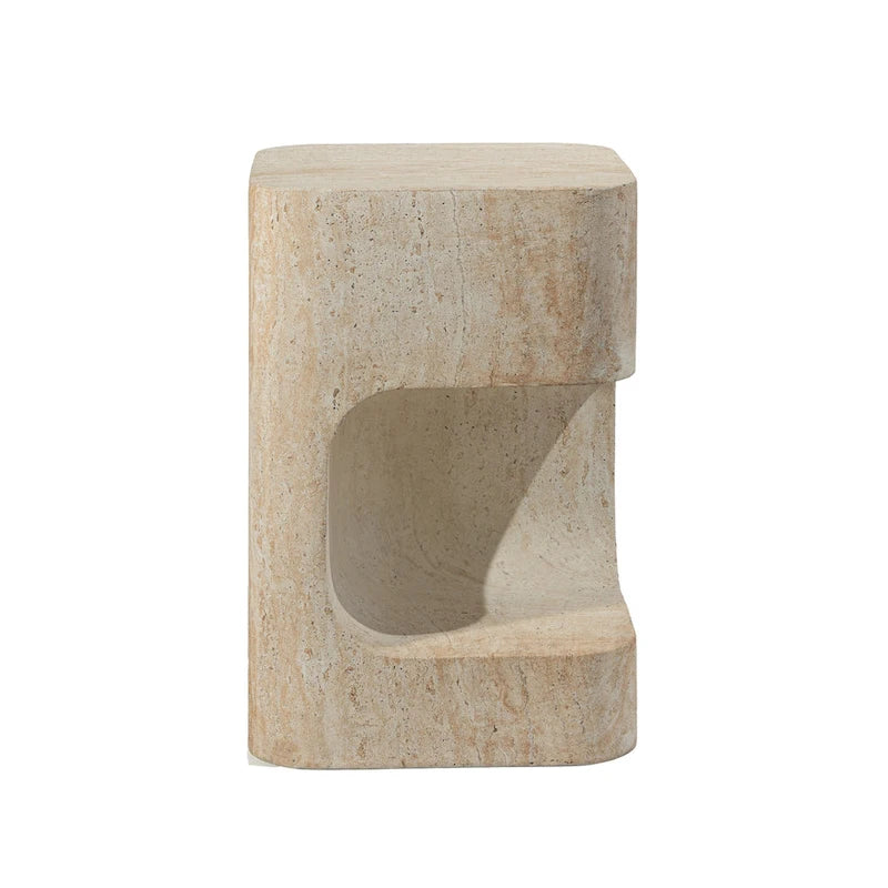 Table d'appoint asymétrique Grover Outdoor en imitation pierre