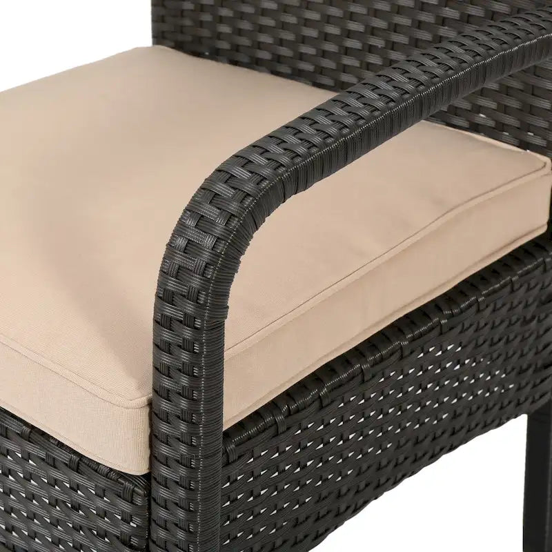 Ensemble de conversation 4 pièces en résine tressée Cordoba avec coussins, par Christopher Knight Home