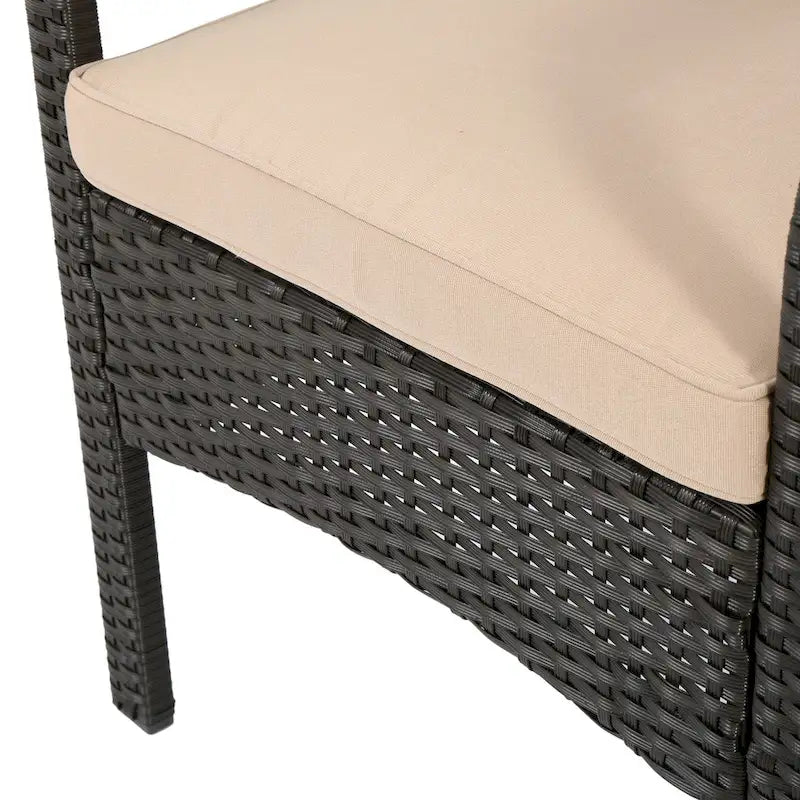 Ensemble de conversation 4 pièces en résine tressée Cordoba avec coussins, par Christopher Knight Home