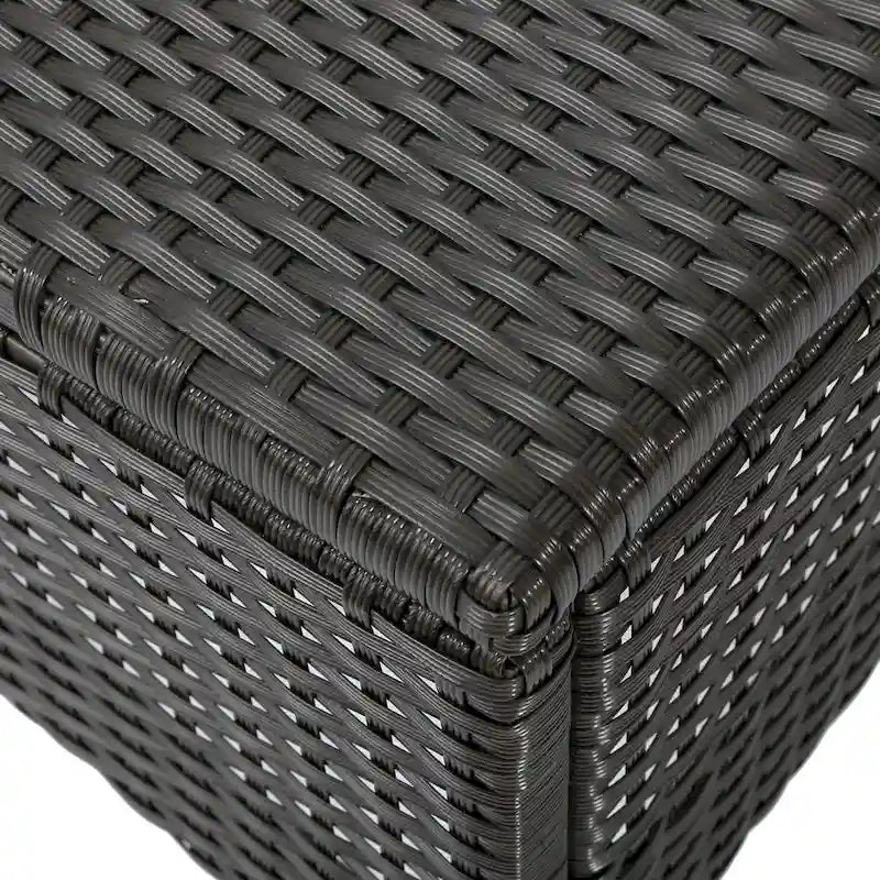 Ensemble de conversation 4 pièces en résine tressée Cordoba avec coussins, par Christopher Knight Home