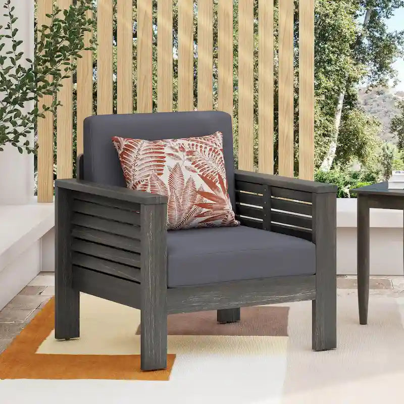 Fauteuils de jardin en bois d'acacia Louver avec coussins, par Christopher Knight Home