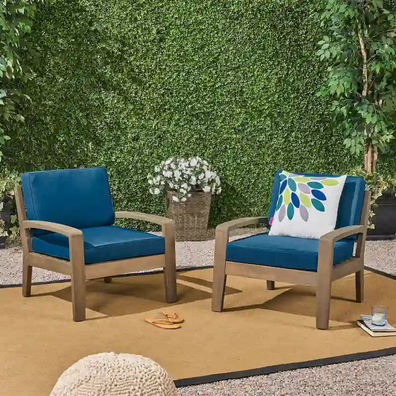 Fauteuils club d'extérieur en bois d'acacia Grenada avec coussins (lot de 2) par Christopher Knight Home