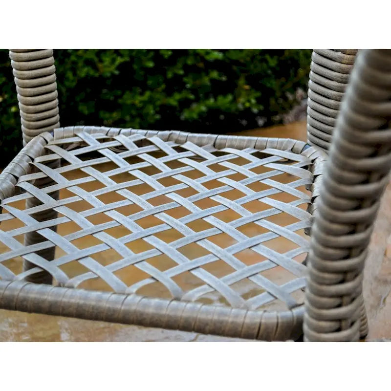 Ensemble de fauteuils pivotants en grès Rio Vista avec table d'appoint (2 pièces)