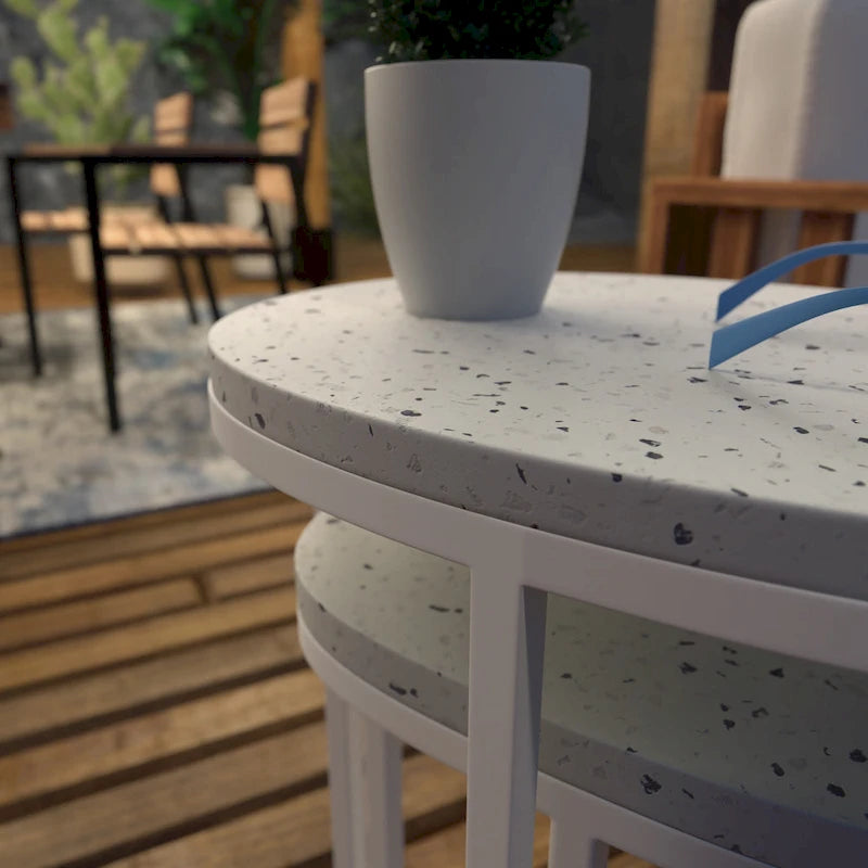 Tables d'appoint gigognes d'extérieur Venido 2 pièces en pierre blanche de SEI Furniture