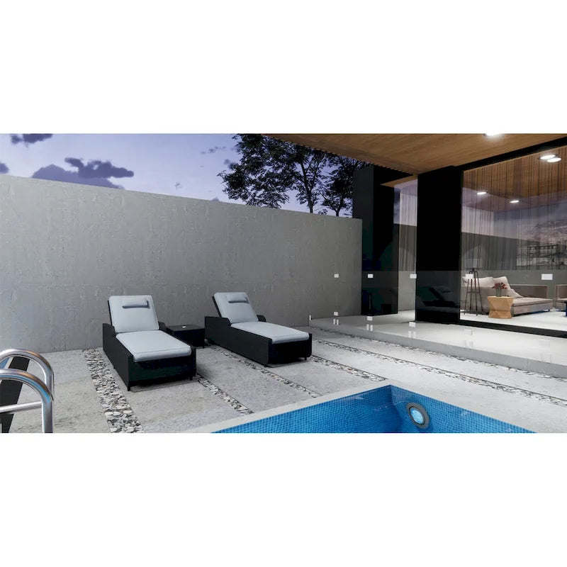 Ensemble de 3 chaises longues d'extérieur en aluminium et résine tressée réglable.