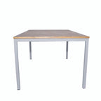 Table à manger côté port