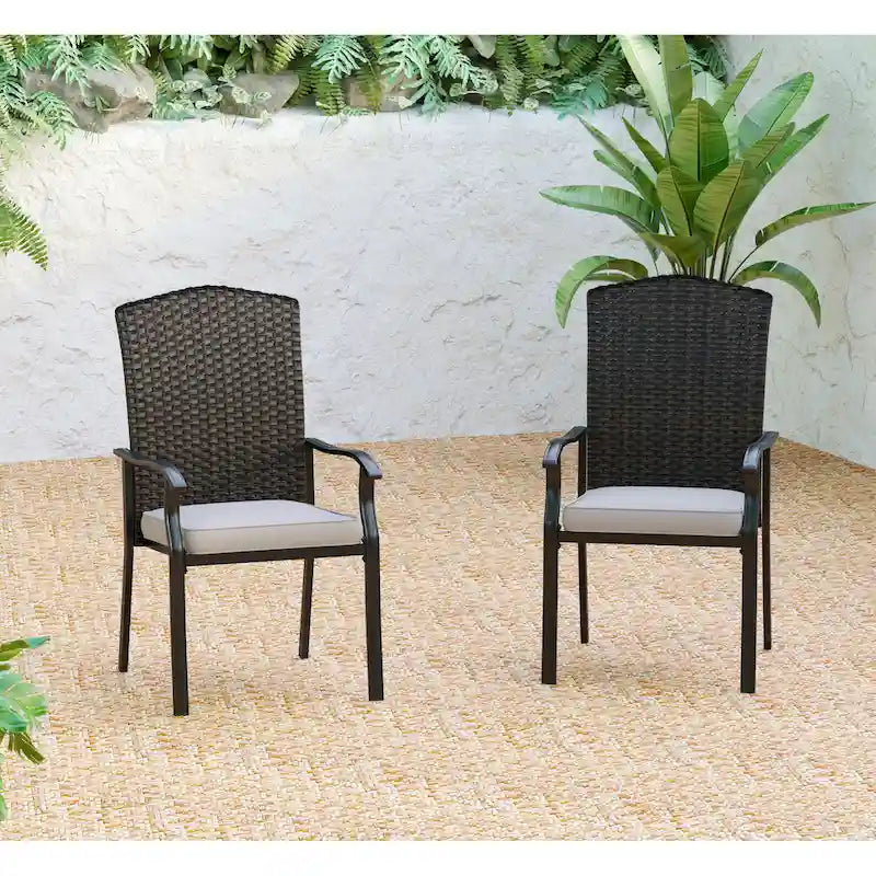 Chaises de salle à manger de patio en rotin tressé avec accoudoirs fixes et coussin (lot de 2/4/6)
