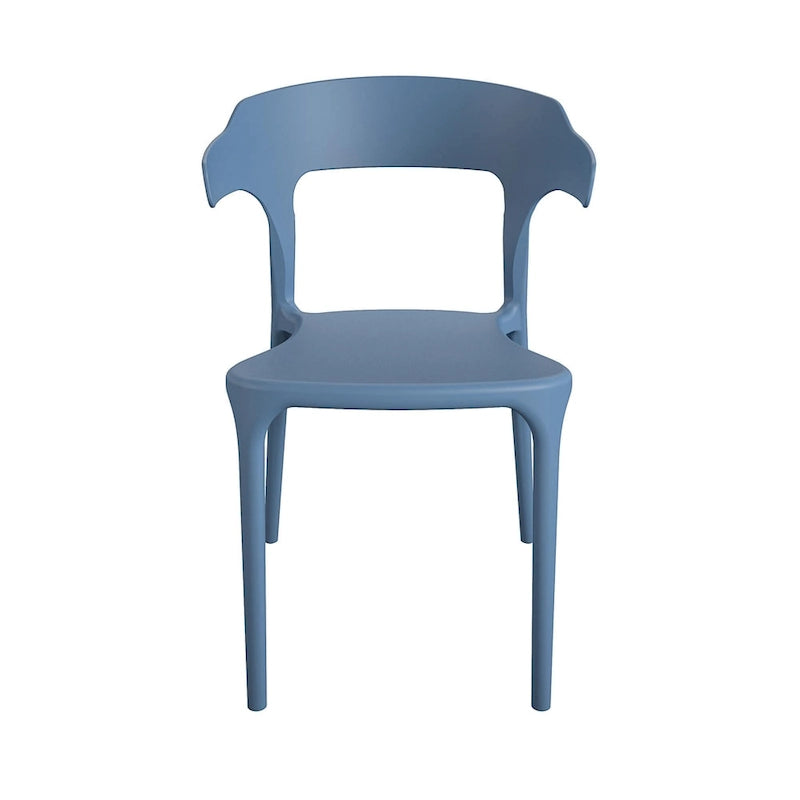 Les chaises de salle à manger empilables Felix de Novogratz Poolside