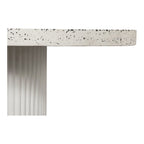 Table de salle à manger d'extérieur moderne Lisette d'Aurelle Home avec plateau en terrazzo