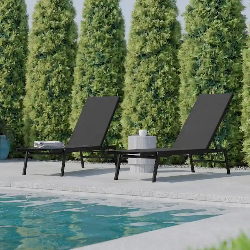 Ensemble de 2 chaises longues réglables en textilène résistant aux intempéries avec accoudoirs