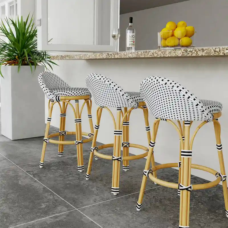 Tabouret de bar d'extérieur Tobias en rotin et métal, dossier bas