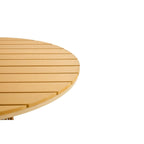 Ensemble repas d'extérieur simple avec table et chaises en bambou, table ronde de 110 cm en rotin PE et plateau en bois composite.