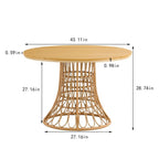 Ensemble repas d'extérieur simple avec table et chaises en bambou, table ronde de 110 cm en rotin PE et plateau en bois composite.