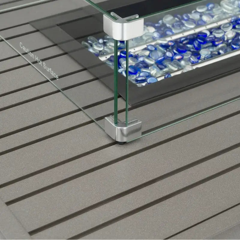 Ensemble de salon de jardin Portofino Casual 7 pièces Sunbrella avec foyer intégré