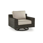 Fauteuil pivotant d'extérieur Coastline Bay Brown de Signature Design by Ashley avec coussin - 42,63 po L x 36,25 po P x 35 po H