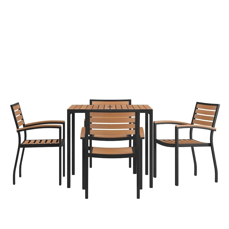 Table carrée 36 pouces en imitation teck avec structure en acier noir, trou pour parasol et 4 chaises club