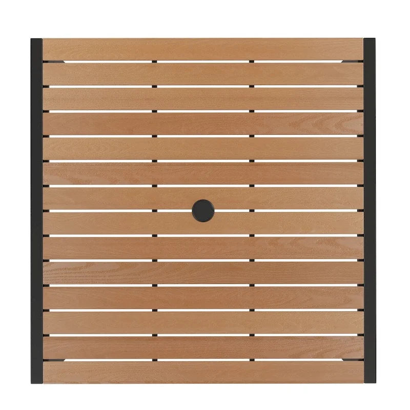 Table carrée 36 pouces en imitation teck avec structure en acier noir, trou pour parasol et 4 chaises club